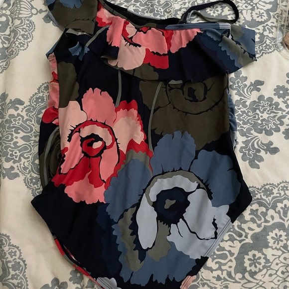 Floral One-Shoulder Swimsuit maternity - Picture 2 of 4